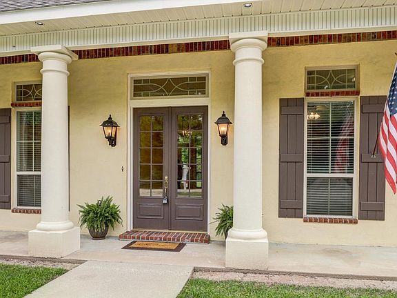 3rd image of 111 Haven Estate Ln