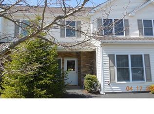 63 Aveonis Ct, Fishkill, NY 12524