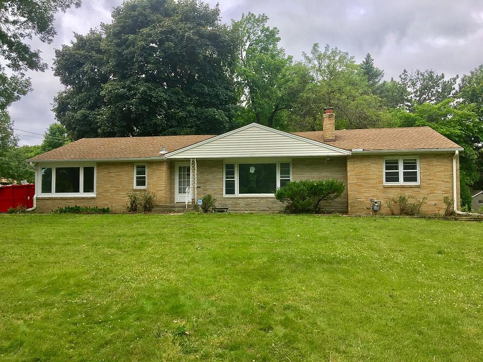 1st image of 3011 Shorewood Ln N