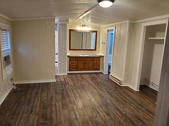 3rd image of 2324 Old Knoxville Pike