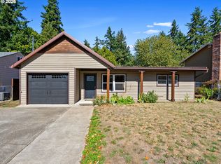10953 SE Salmon St, Portland, OR 97216