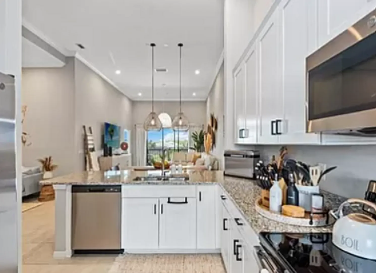 ** New Construction Very Modern 2 Plus A Den 2nd Floor Condo With Golf Esplanade Golf & Country C... — Photo 4