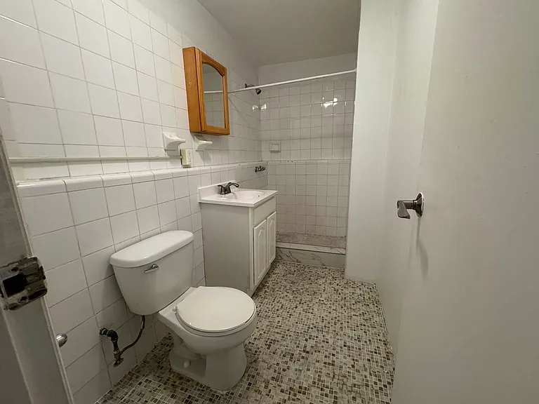 99 Meserole St #4 — Photo 18