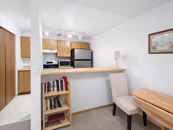 3rd image of 6005 E 6th Ave APT X4