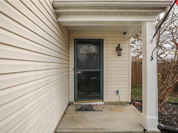 5th image of 2607 Dawnlake Dr