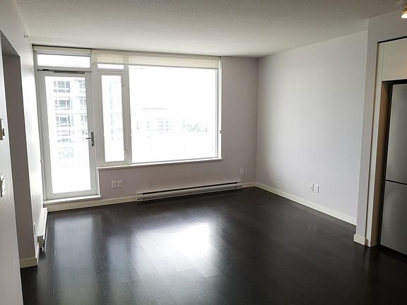 3rd image of 6333 Silver Ave #1803