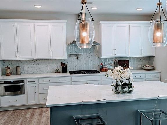 4th image of 4830 Spangle Ct