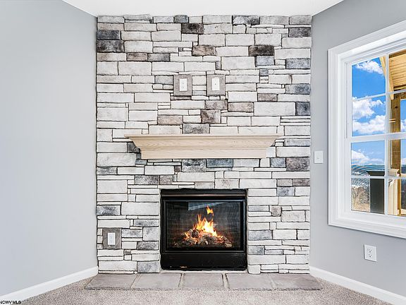 4th image of 169 Charolais Cir