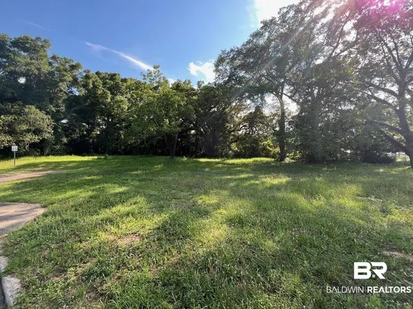 7201 Moffett Rd, Mobile, AL 36618