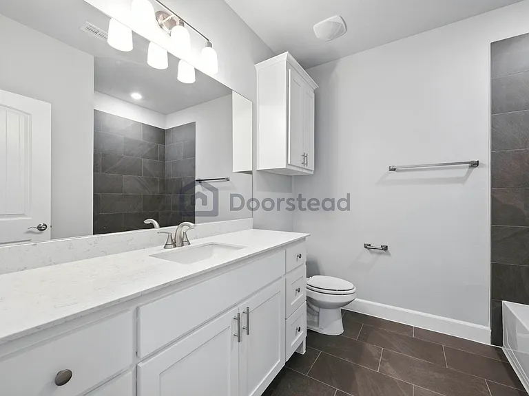652 Parkside Dr — Photo 25
