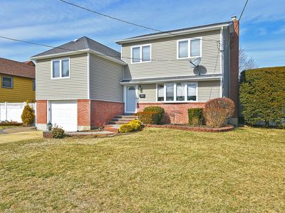 50 Parkview Circle, Bethpage, NY, 11714