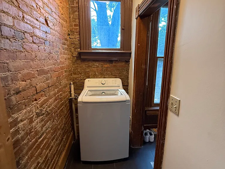 69 W 1st Ave #69 — Photo 8