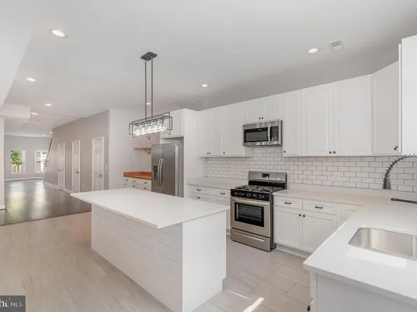 742 N Patterson Park Ave, Baltimore, MD 21205