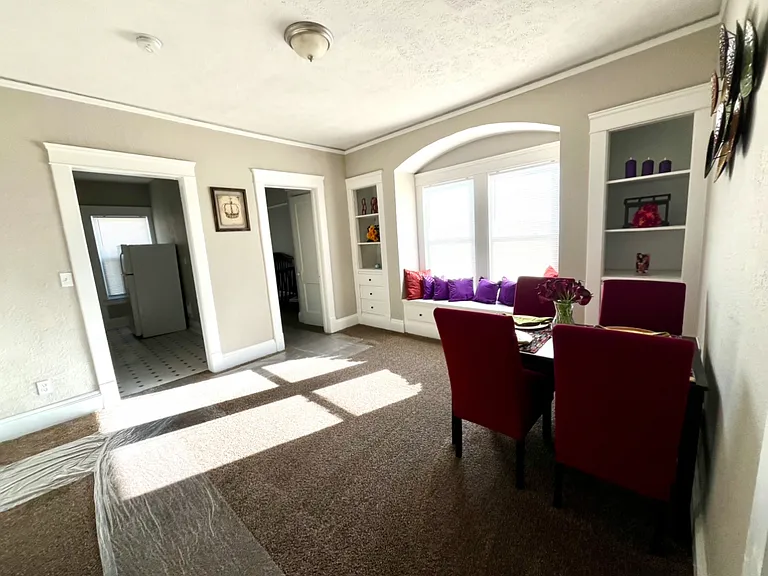 603 E 109th St #4 — Photo 3