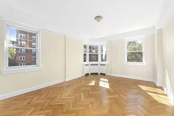 Sold by Simone Song Properties, LLC | media 23