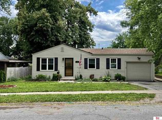 728 N 77th Ave, Omaha, NE 68114