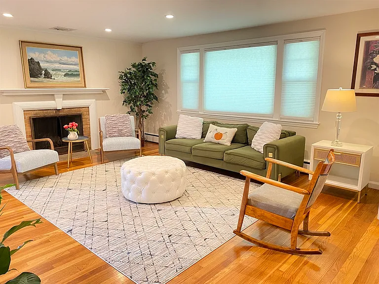 15 Winchester Dr — Photo 7