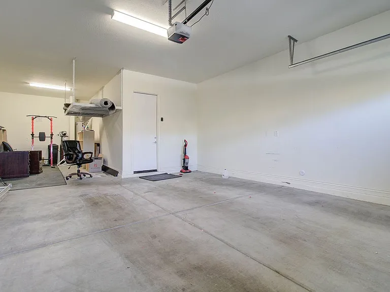 4617 E Walter Way — Photo 48