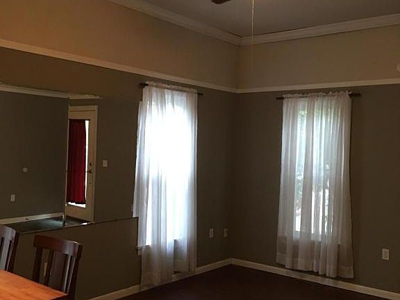 5th image of 81 College Ave