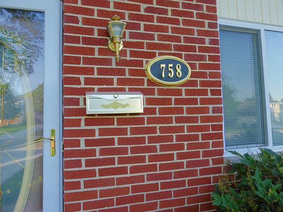 2nd image of 758 Whittier Ct