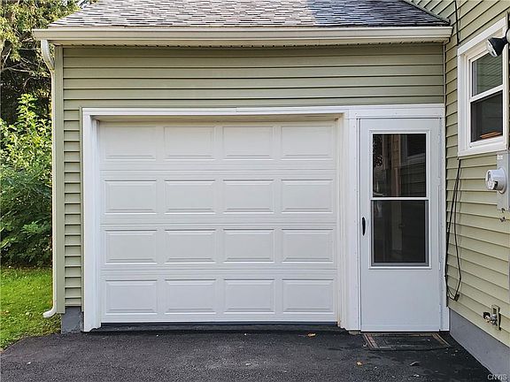 5th image of 200 Pinkerton St