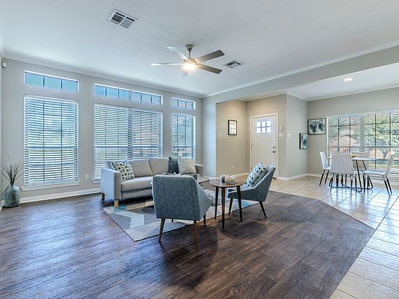 3rd image of 3060 Andalusian Ln