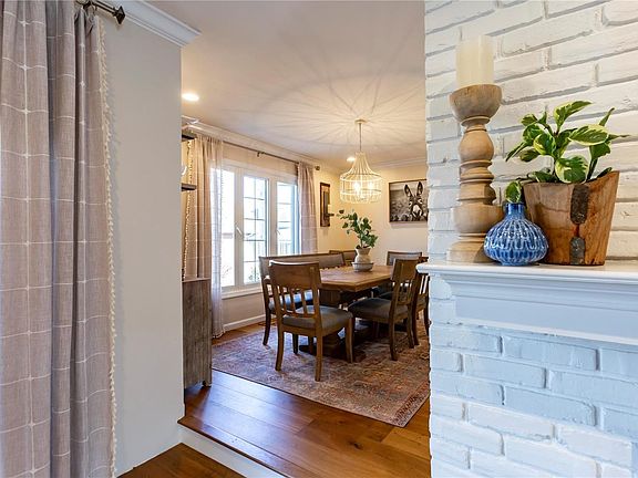 5th image of 14955 Broadmont Dr
