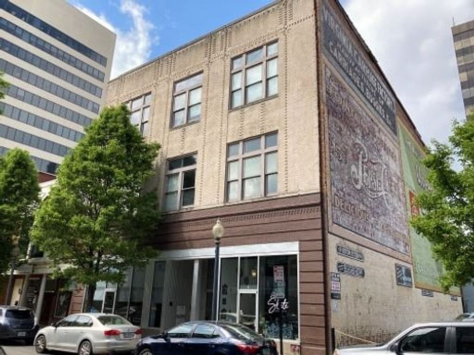 1st image of 17 Church Ave SW #203
