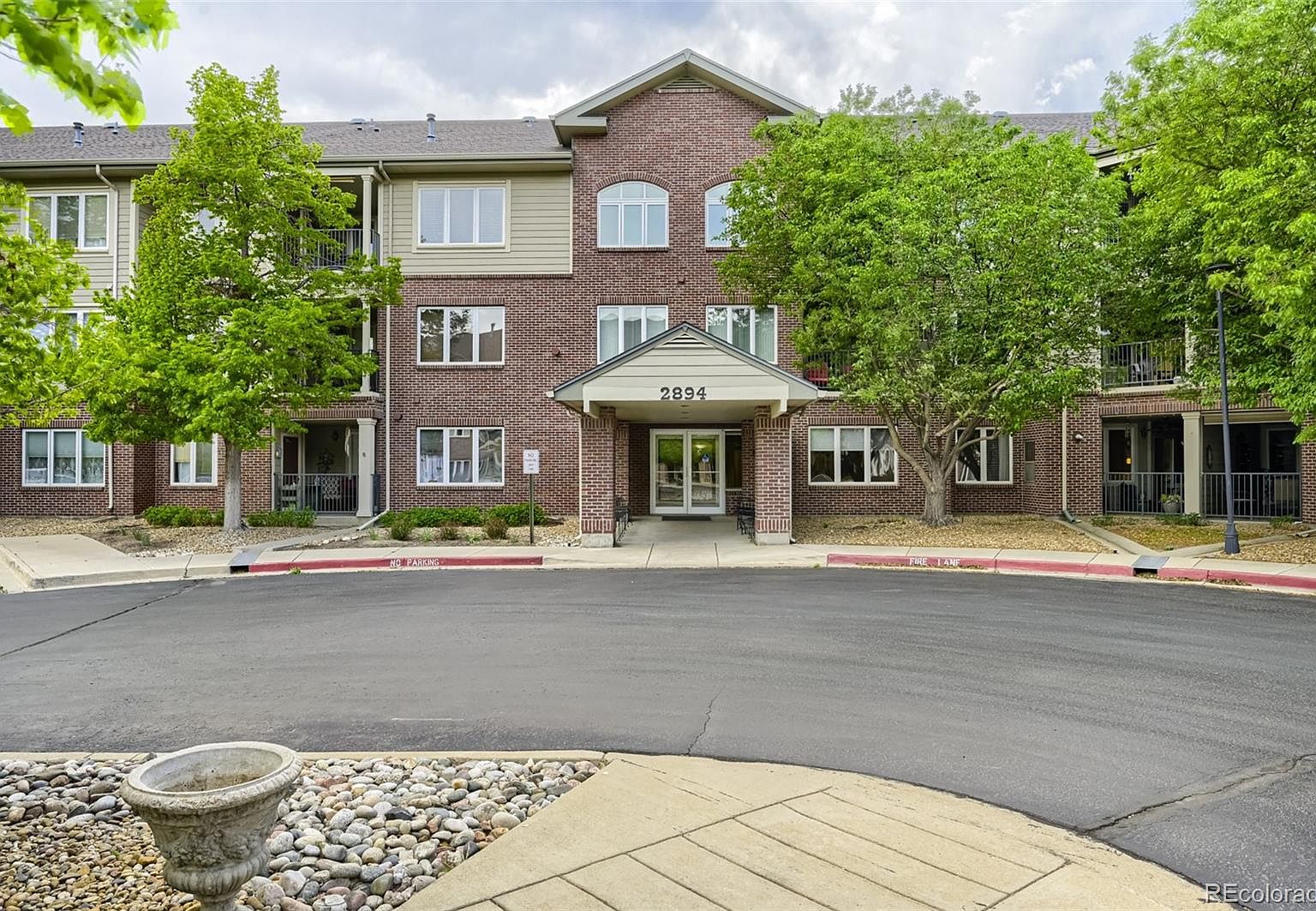 2894 W Riverwalk Circle #B112