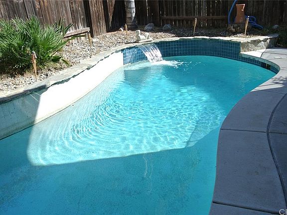 3rd image of 39540 Bainbridge Cir