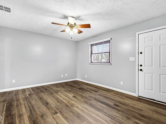 5th image of 3112 S Kercheval Dr