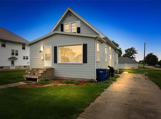 308 Main St, Van Horne, IA 52346