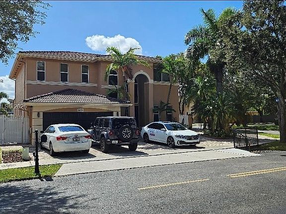 5th image of 16074 SW 62nd St