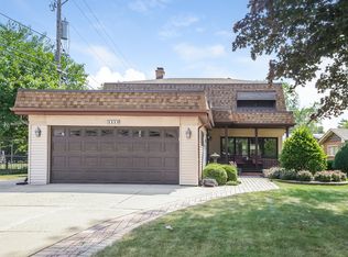 111 S Lincoln Ave, Park Ridge, IL 60068