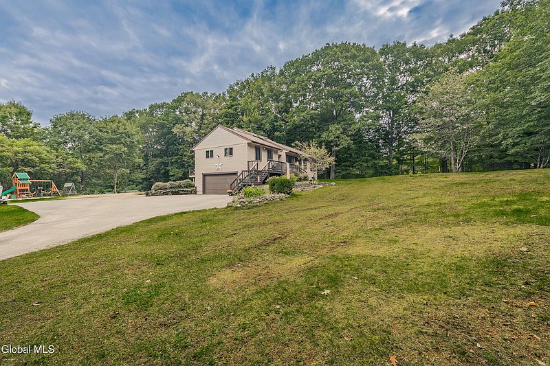 4th image of 2815 Shaw Road
