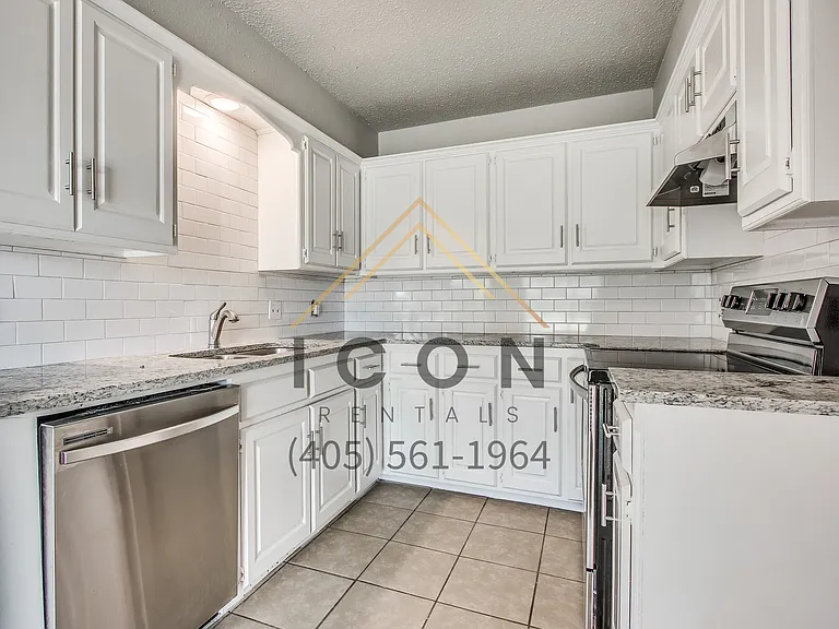 515 N Robin Way — Photo 7