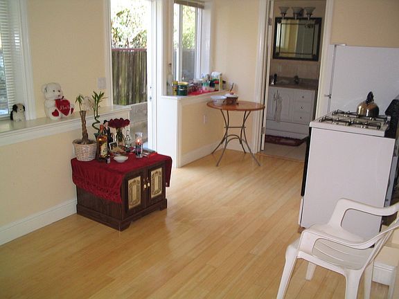 Downstairs 1bed/1bath