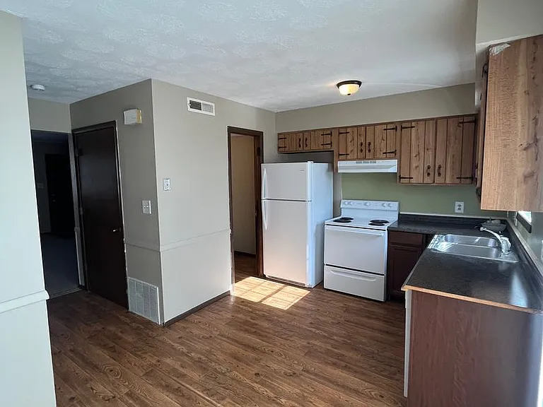 316 E Buena Vista St #D — Photo 4