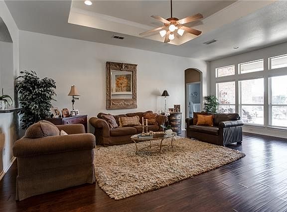 4th image of 8341 Estandarte Ct