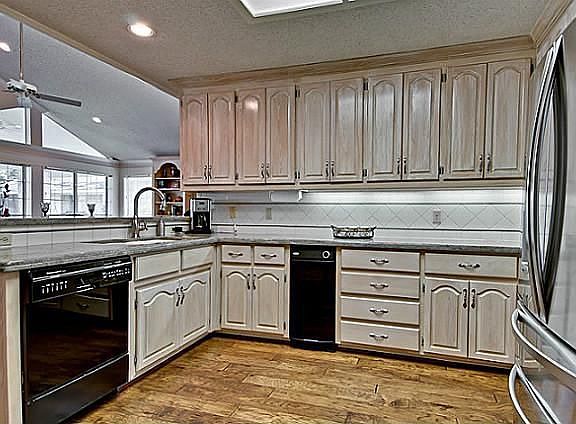 5th image of 2605 Yorkshire St