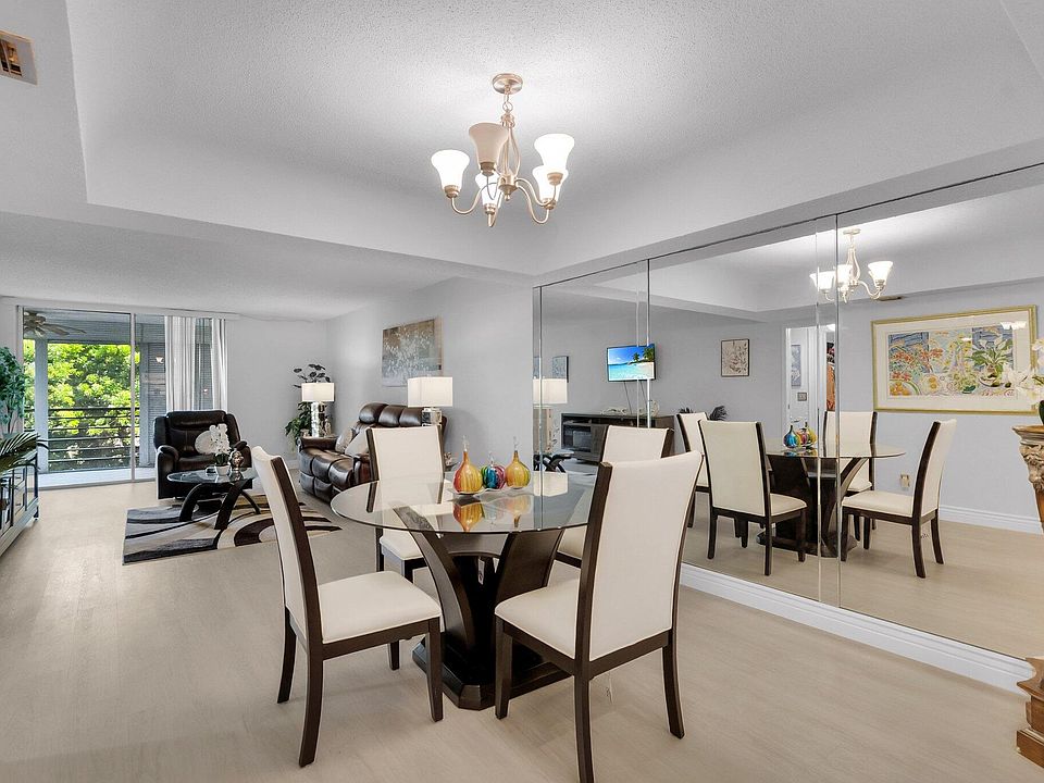 1st image of 23247 N Barwood Ln Lane N #305