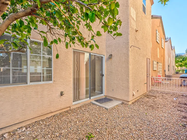 9926 Star Lake Ave — Photo 14