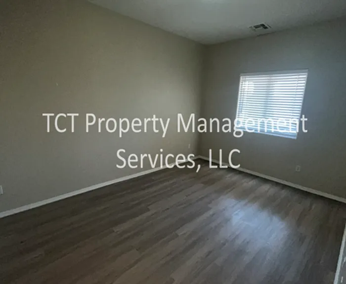 9136 W Cambridge Ave — Photo 7