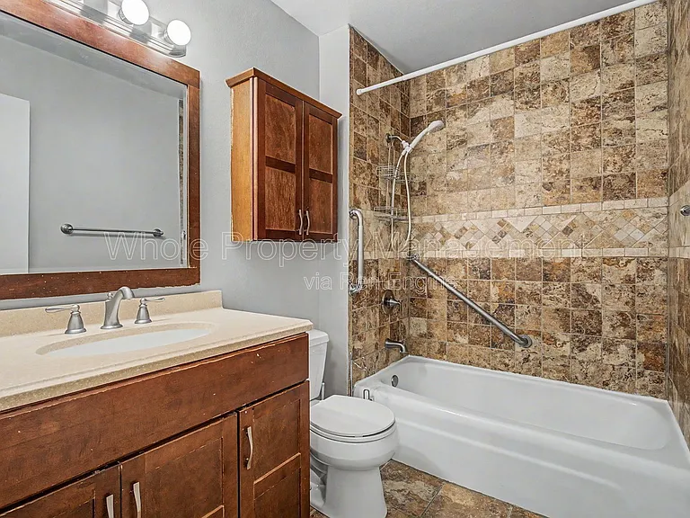 8705 Santa Fe Dr — Photo 17