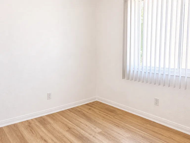 14719 S. Berendo Ave — Photo 21