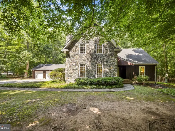 634 Pinewood Dr, Annapolis, MD 21401