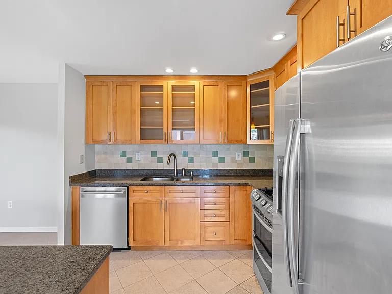 518 Ellery Ct #518 — Photo 4