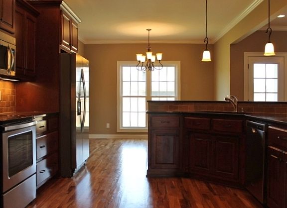 4th image of 1327 Dayspring Ct