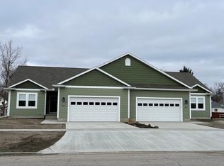 1821 3rd St, Perry, IA 50220