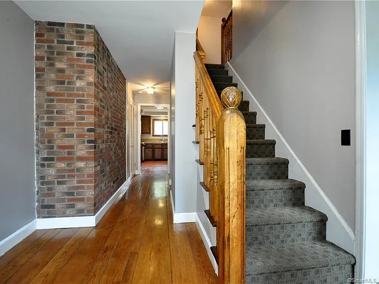 706 Maple St — Photo 17